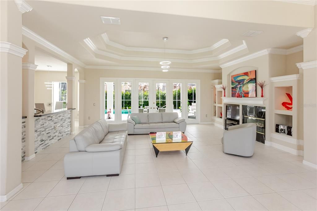 For Sale: $595,000 (4 beds, 3 baths, 2727 Square Feet)