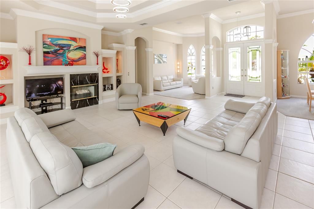 For Sale: $595,000 (4 beds, 3 baths, 2727 Square Feet)
