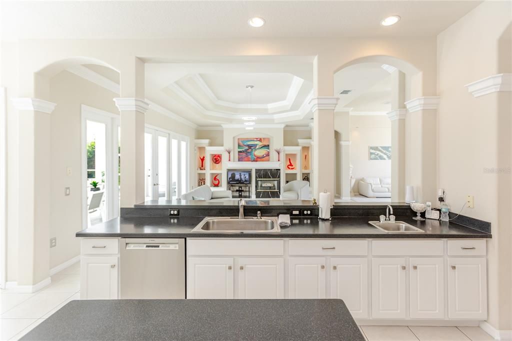 For Sale: $595,000 (4 beds, 3 baths, 2727 Square Feet)