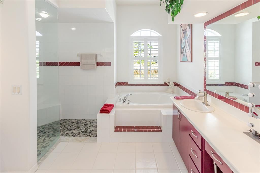 For Sale: $595,000 (4 beds, 3 baths, 2727 Square Feet)