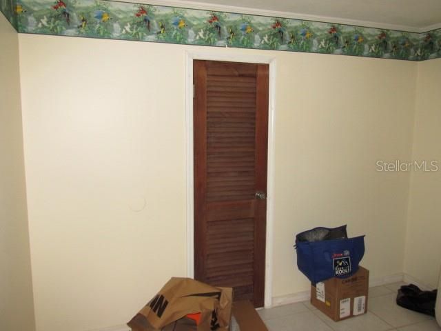 For Rent: $2,200 (3 beds, 1 baths, 1228 Square Feet)