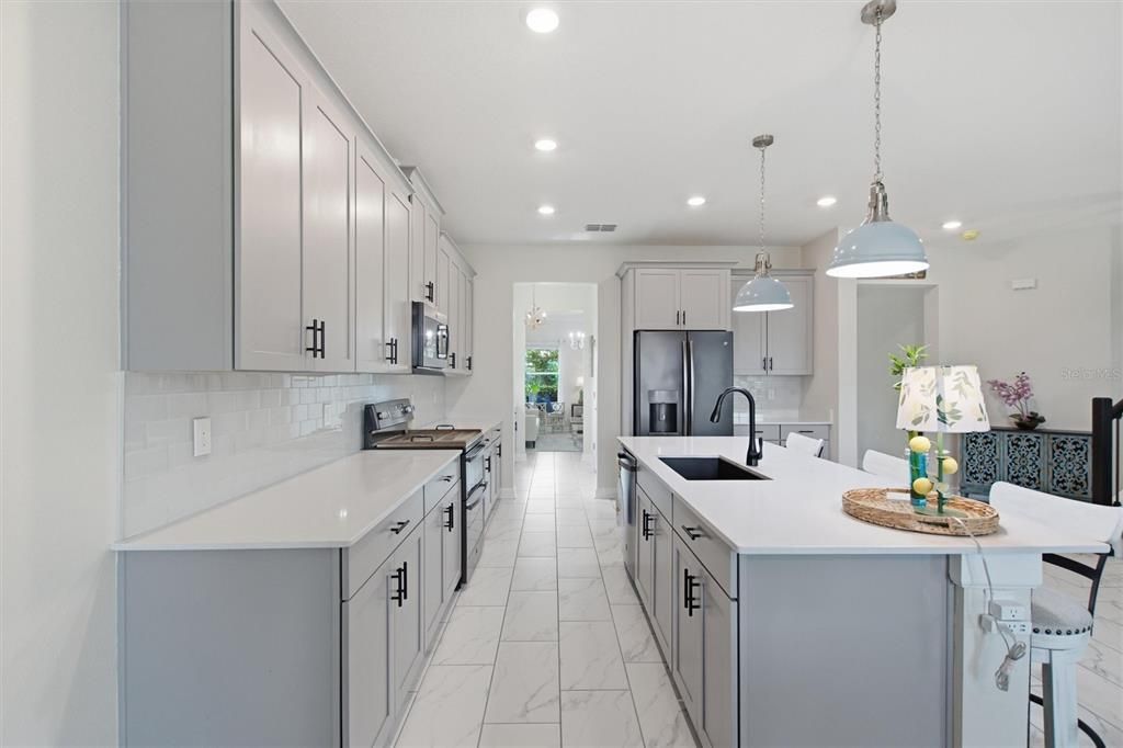 For Sale: $649,900 (4 beds, 3 baths, 3305 Square Feet)