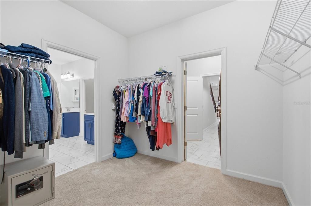 For Sale: $649,900 (4 beds, 3 baths, 3305 Square Feet)
