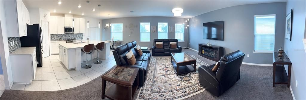 En Venta: $520,000 (4 camas, 2 baños, 3078 Pies cuadrados)