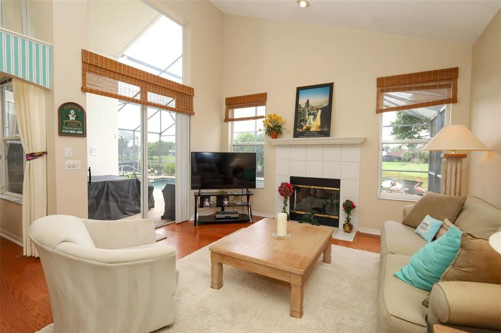 For Sale: $520,000 (4 beds, 2 baths, 2487 Square Feet)