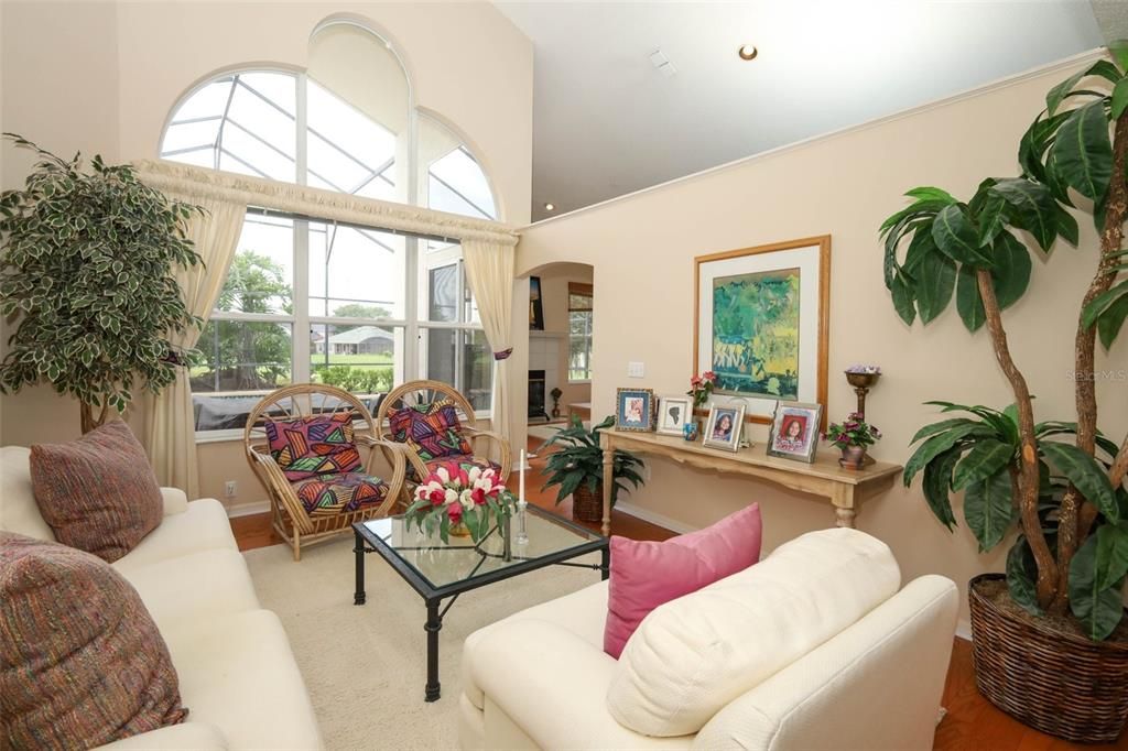 For Sale: $520,000 (4 beds, 2 baths, 2487 Square Feet)
