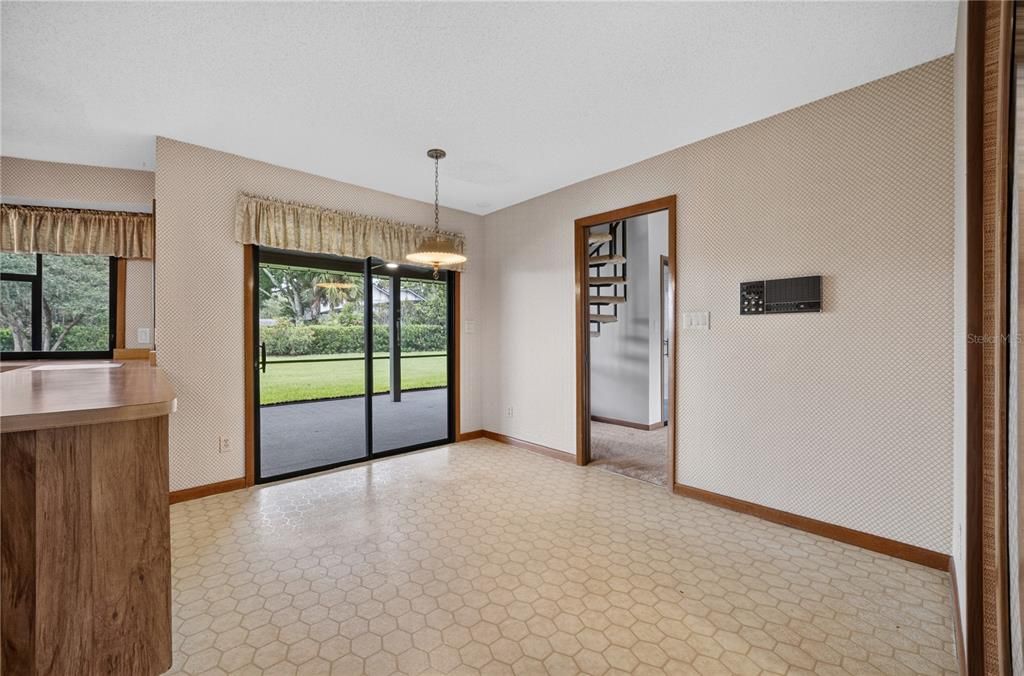 En Venta: $539,900 (4 camas, 2 baños, 2318 Pies cuadrados)