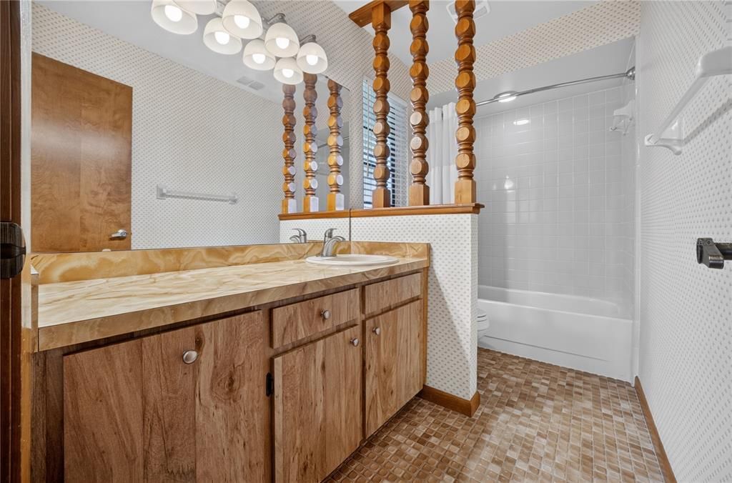 En Venta: $539,900 (4 camas, 2 baños, 2318 Pies cuadrados)