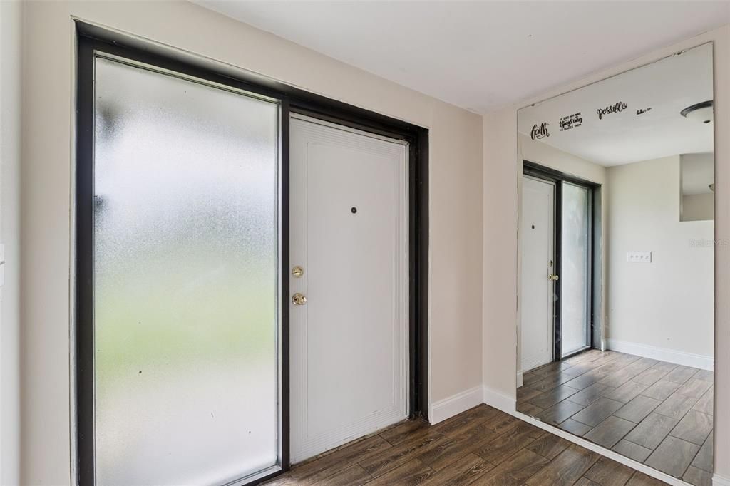 For Sale: $185,000 (3 beds, 2 baths, 1378 Square Feet)