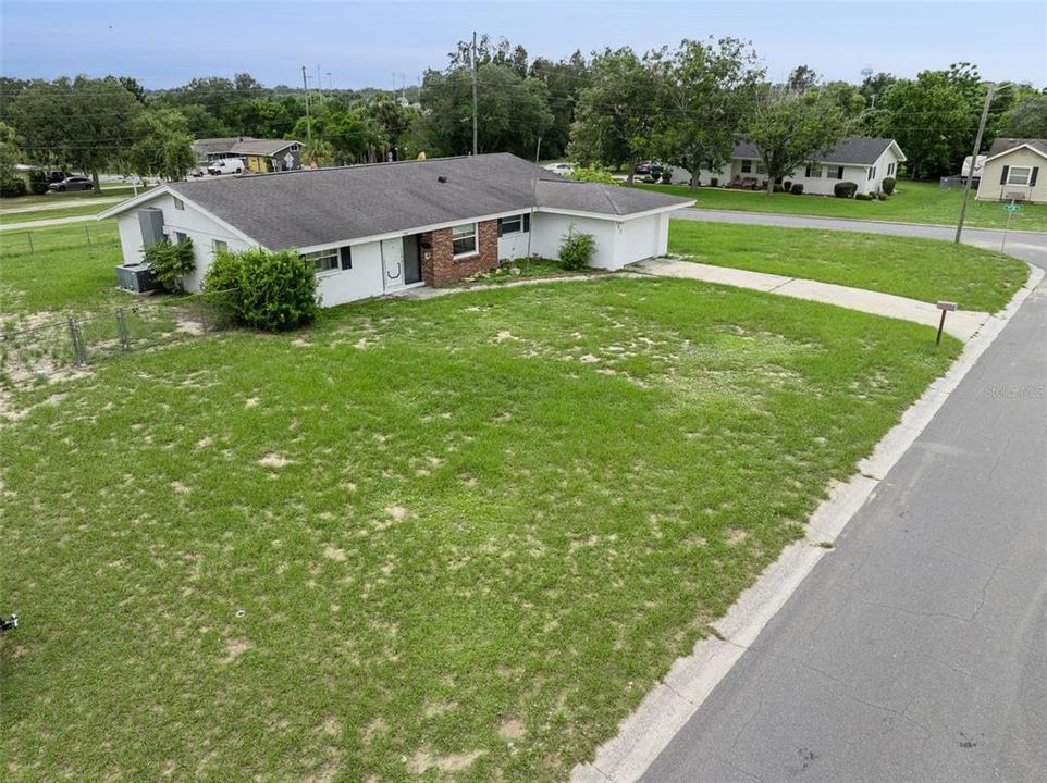 For Sale: $185,000 (3 beds, 2 baths, 1378 Square Feet)