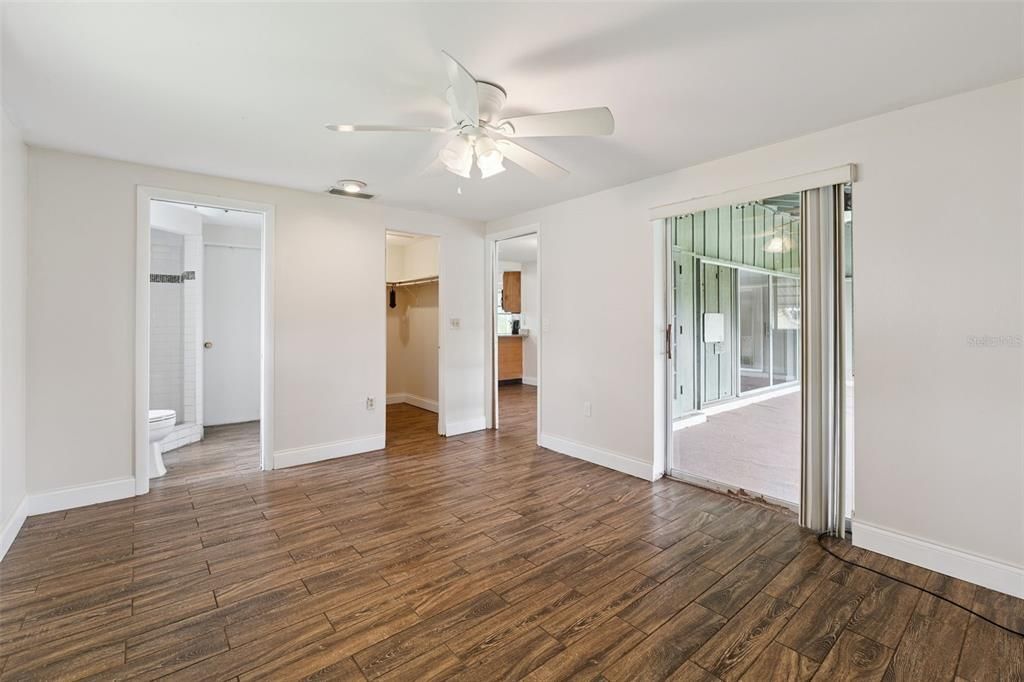 For Sale: $185,000 (3 beds, 2 baths, 1378 Square Feet)