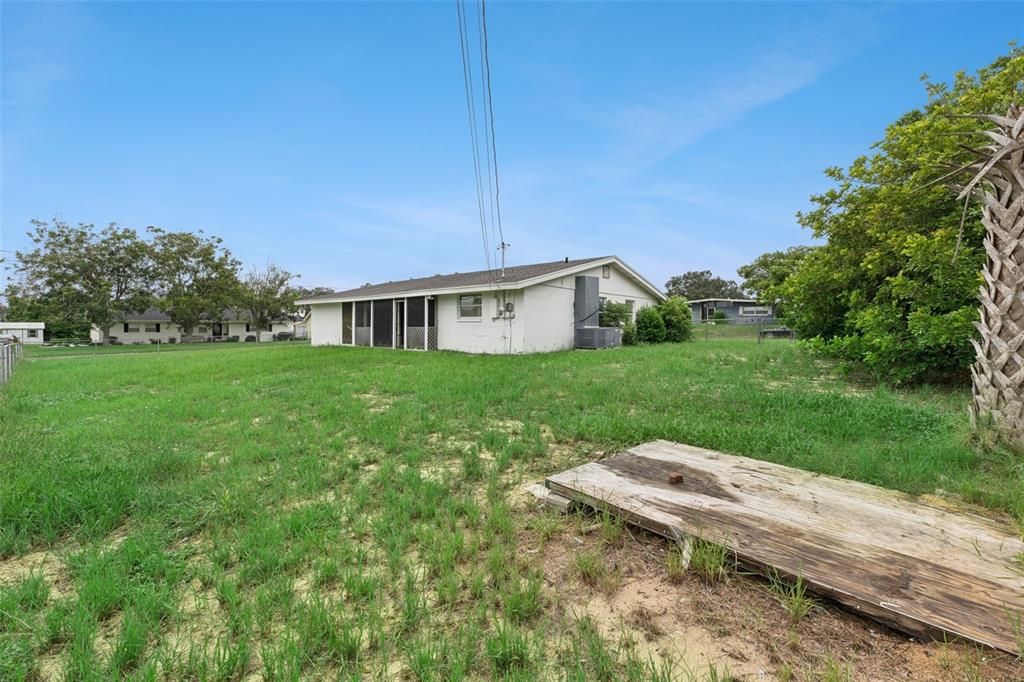 For Sale: $185,000 (3 beds, 2 baths, 1378 Square Feet)