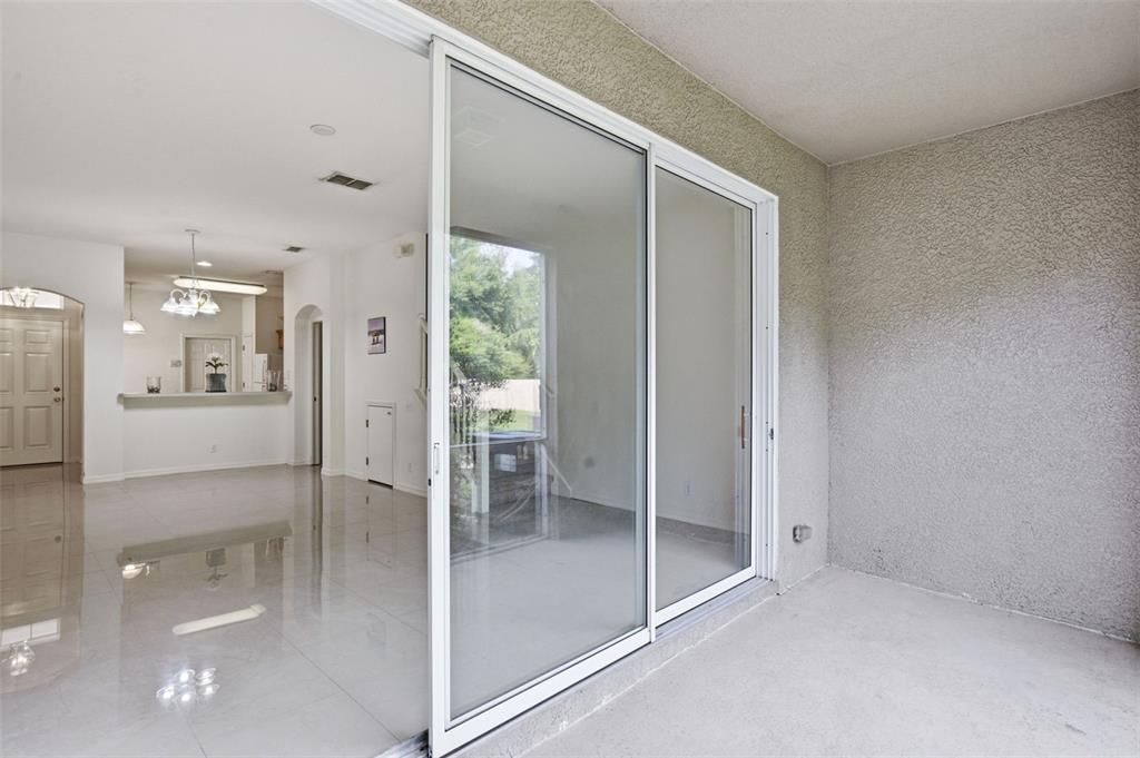 For Rent: $1,900 (2 beds, 2 baths, 1240 Square Feet)