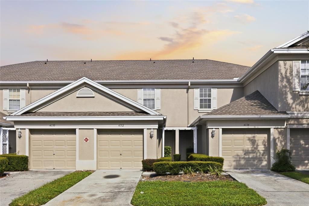For Rent: $1,900 (2 beds, 2 baths, 1240 Square Feet)