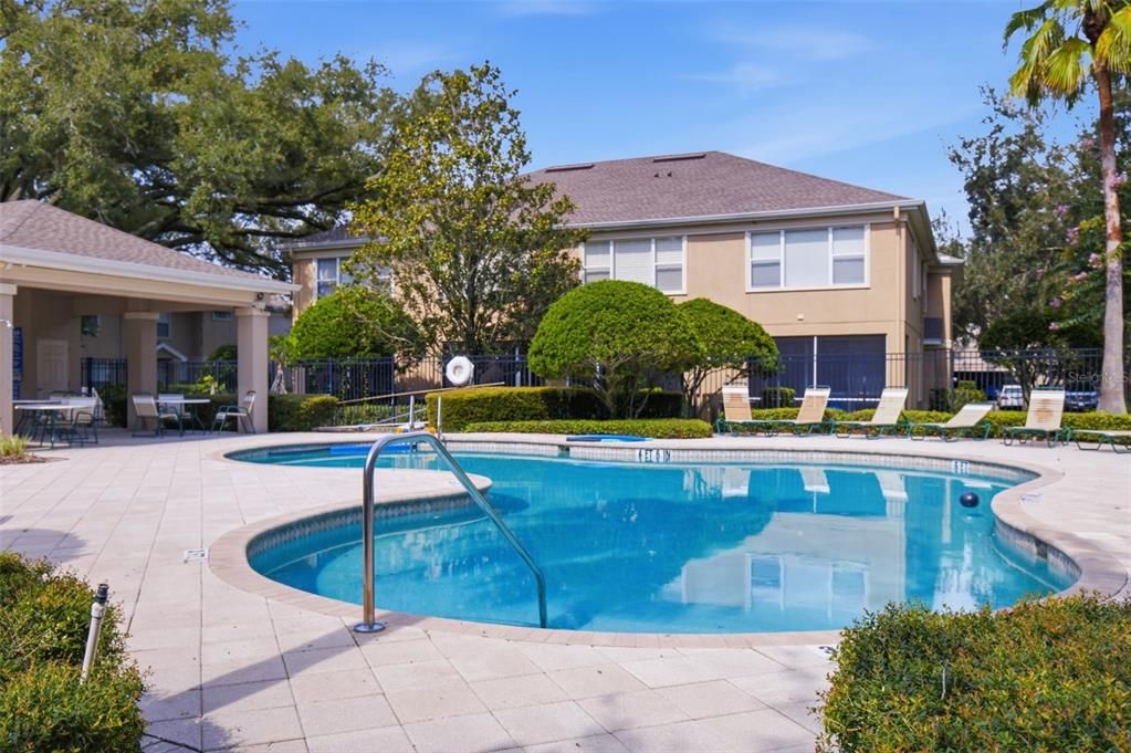 For Rent: $1,900 (2 beds, 2 baths, 1240 Square Feet)