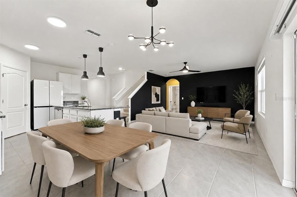 На продажу: $357,000 (5 спален, 3 ванн, 2696 Квадратных фут)