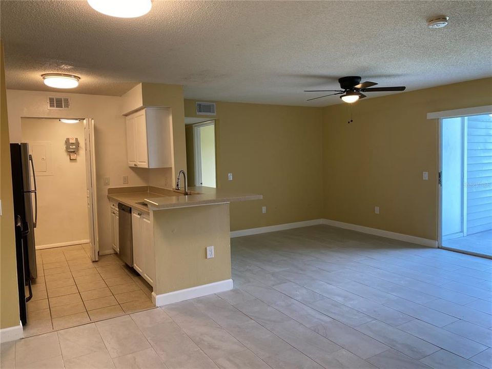 For Rent: $1,550 (2 beds, 2 baths, 1103 Square Feet)