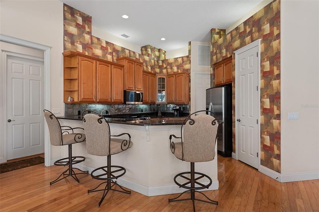 For Sale: $550,000 (4 beds, 3 baths, 2532 Square Feet)