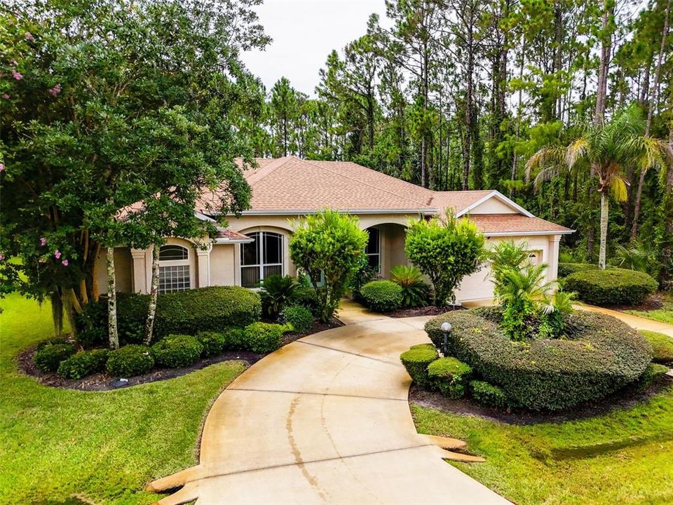 For Sale: $550,000 (4 beds, 3 baths, 2532 Square Feet)
