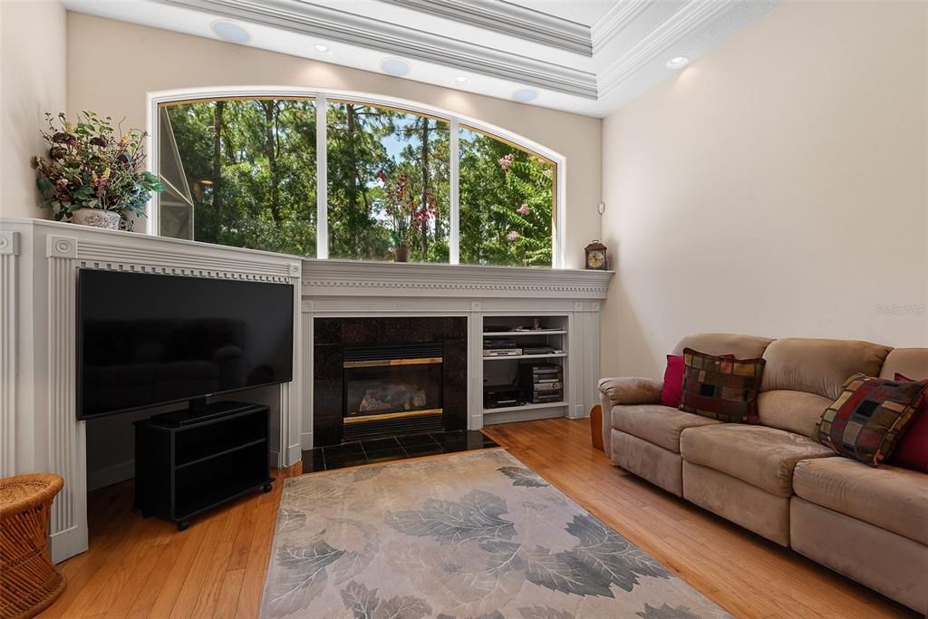 For Sale: $550,000 (4 beds, 3 baths, 2532 Square Feet)