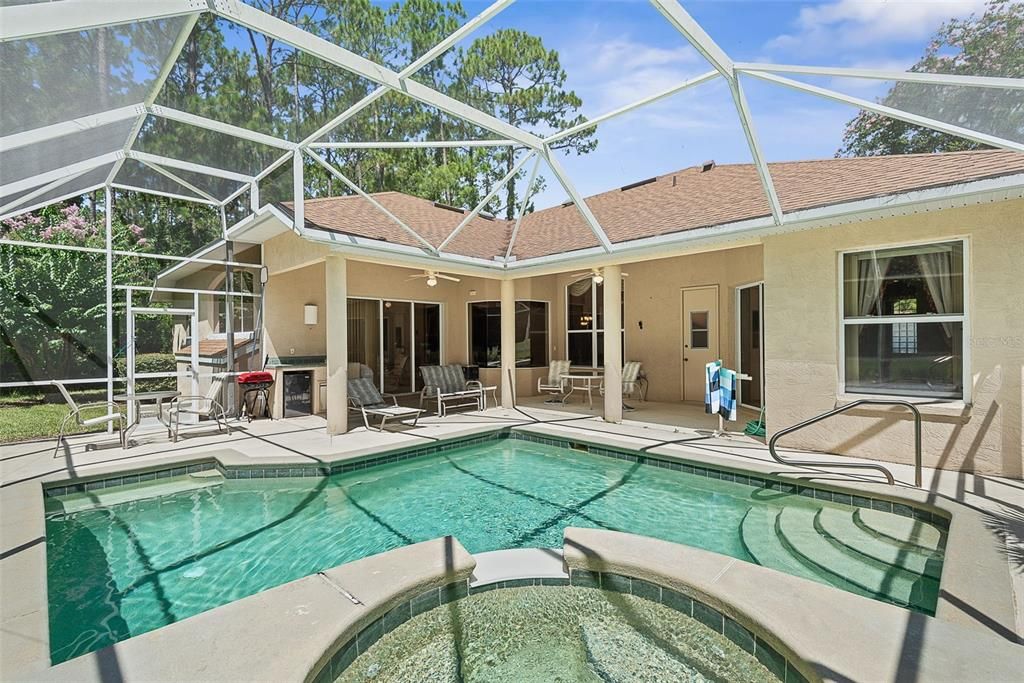 For Sale: $550,000 (4 beds, 3 baths, 2532 Square Feet)