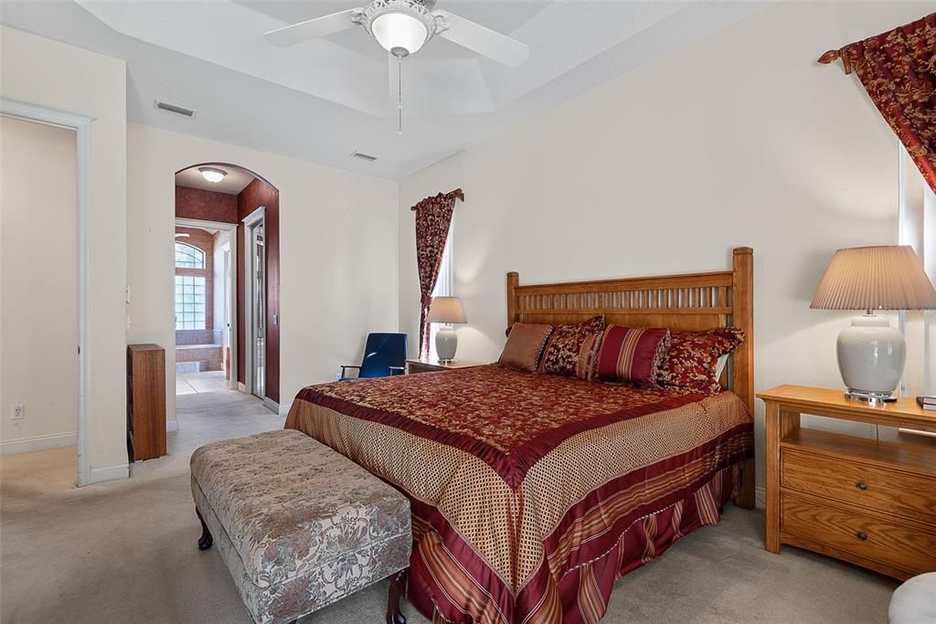 For Sale: $550,000 (4 beds, 3 baths, 2532 Square Feet)