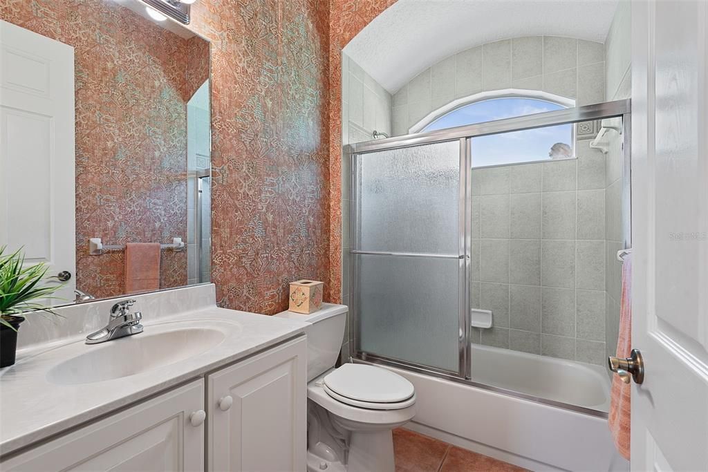 For Sale: $550,000 (4 beds, 3 baths, 2532 Square Feet)