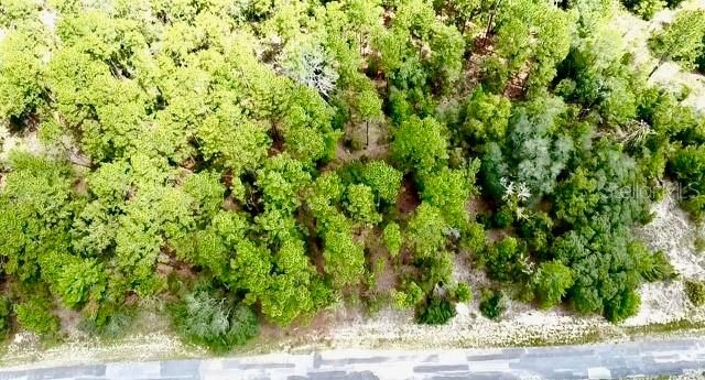 合同活跃: $30,000 (0.50 acres)