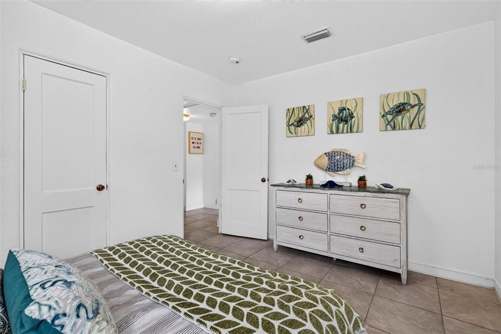 For Sale: $175,000 (2 beds, 1 baths, 755 Square Feet)