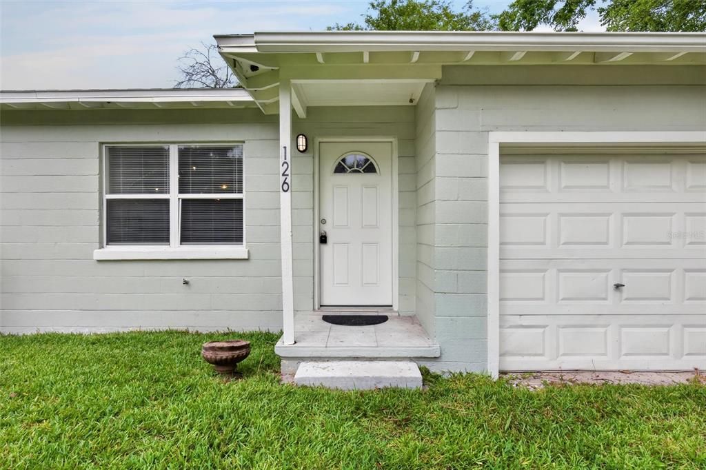 For Sale: $175,000 (2 beds, 1 baths, 755 Square Feet)