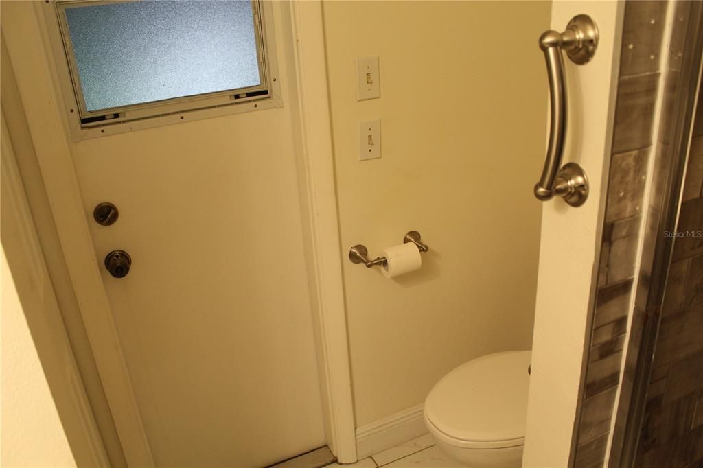 En Venta: $299,000 (3 camas, 2 baños, 1470 Pies cuadrados)