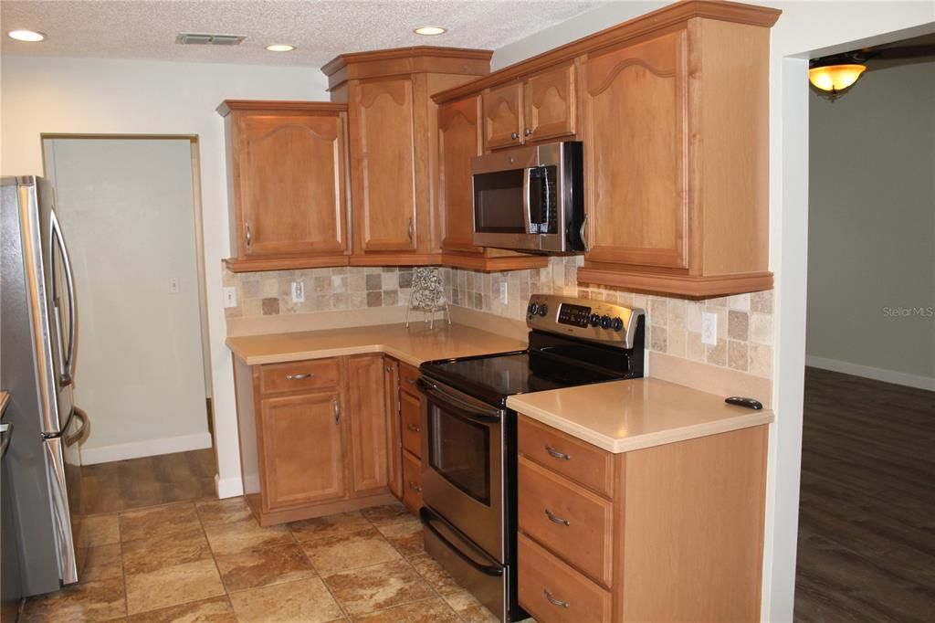 En Venta: $299,000 (3 camas, 2 baños, 1470 Pies cuadrados)