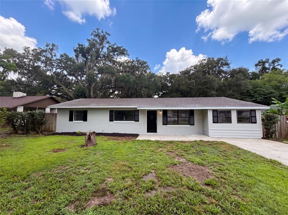 For Sale: $219,000 (3 beds, 2 baths, 1423 Square Feet)