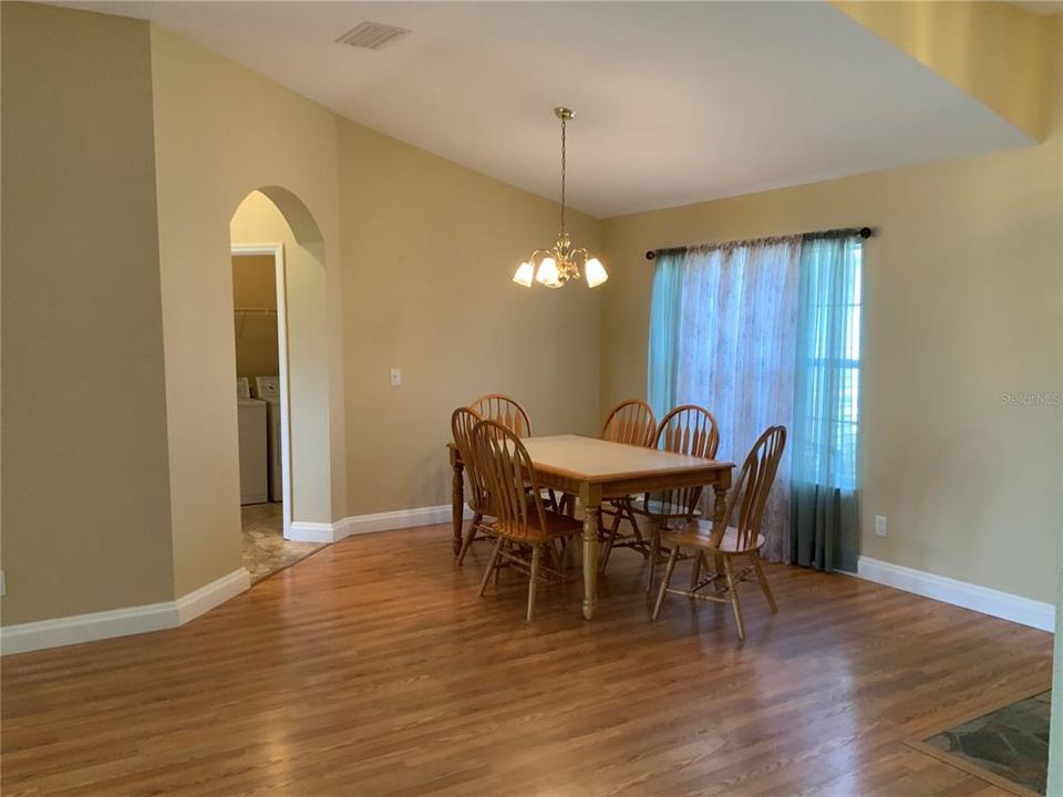 For Sale: $349,000 (4 beds, 2 baths, 1959 Square Feet)