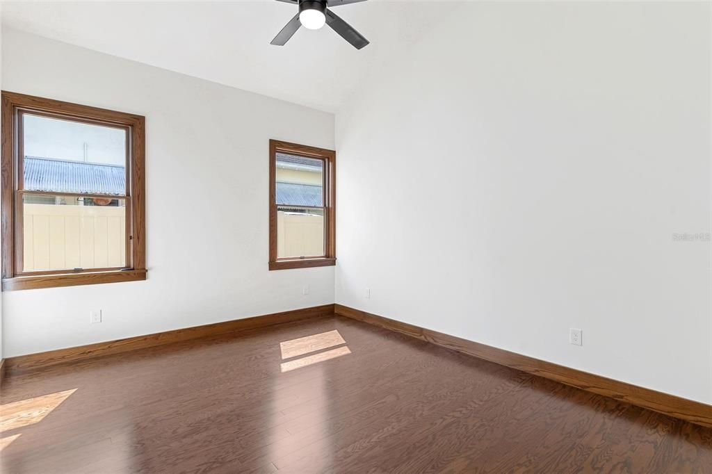 For Rent: $3,950 (3 beds, 3 baths, 1761 Square Feet)