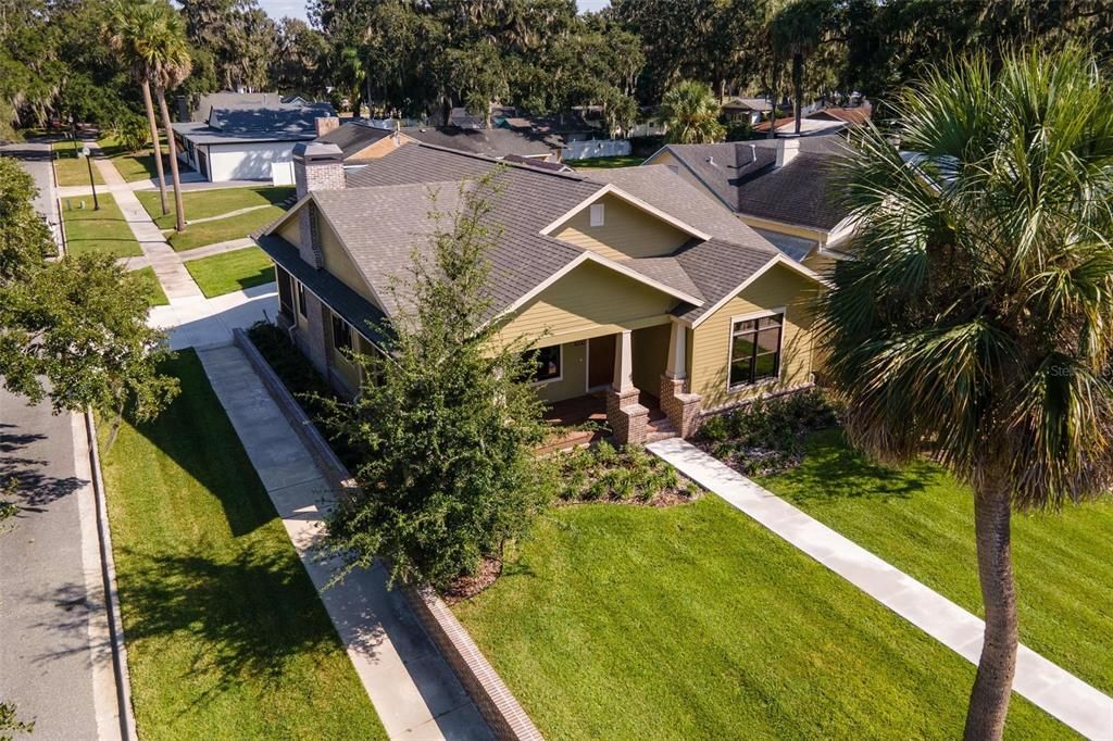 For Rent: $3,950 (3 beds, 3 baths, 1761 Square Feet)