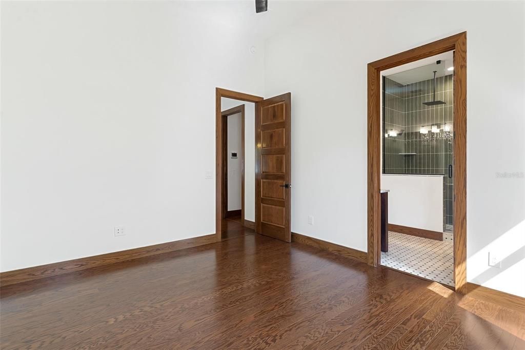 For Rent: $3,950 (3 beds, 3 baths, 1761 Square Feet)