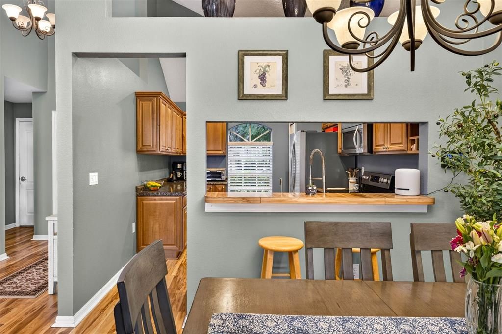 Active With Contract: $384,500 (3 beds, 2 baths, 1778 Square Feet)