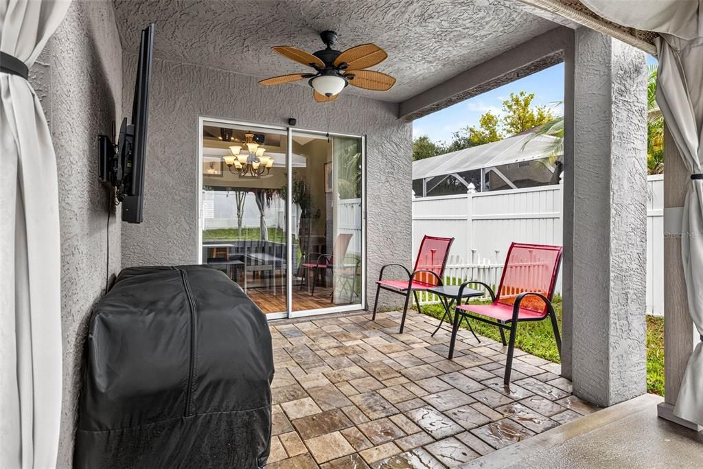 Active With Contract: $384,500 (3 beds, 2 baths, 1778 Square Feet)