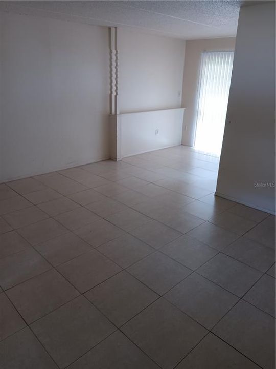 For Sale: $110,000 (2 beds, 1 baths, 761 Square Feet)