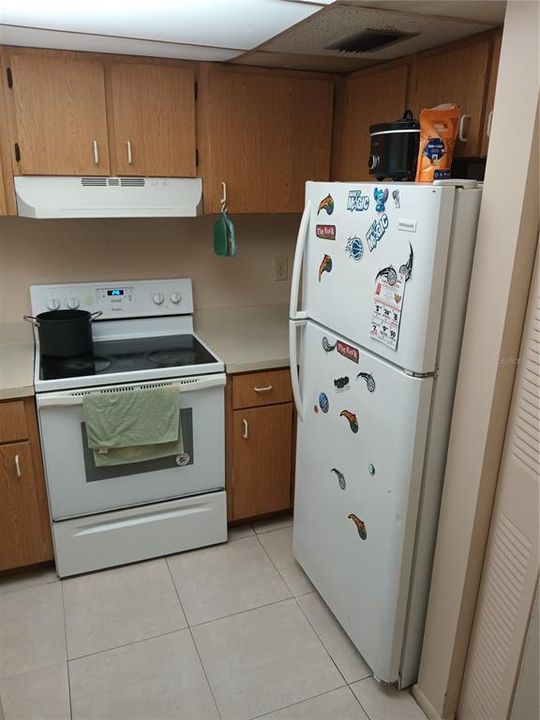 For Sale: $110,000 (2 beds, 1 baths, 761 Square Feet)
