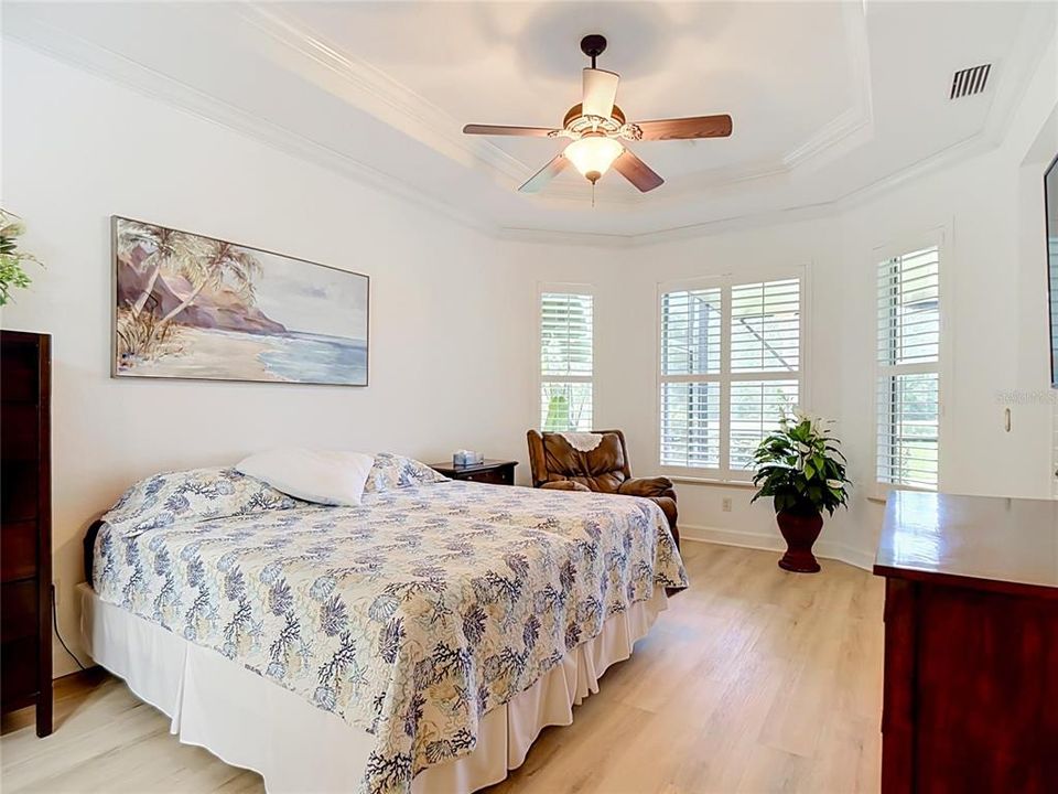 For Sale: $552,000 (3 beds, 2 baths, 2250 Square Feet)