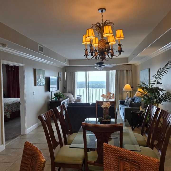 En Venta: $375,000 (2 camas, 2 baños, 1165 Pies cuadrados)