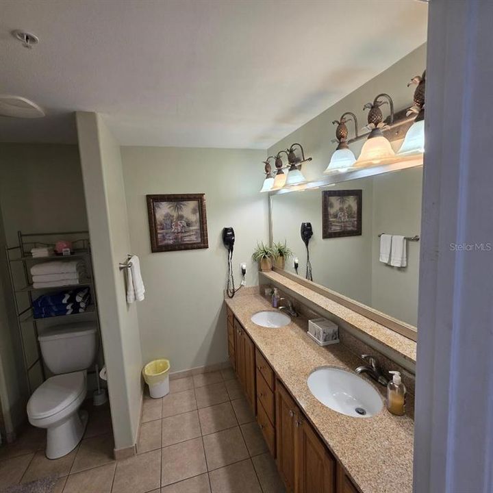 En Venta: $375,000 (2 camas, 2 baños, 1165 Pies cuadrados)