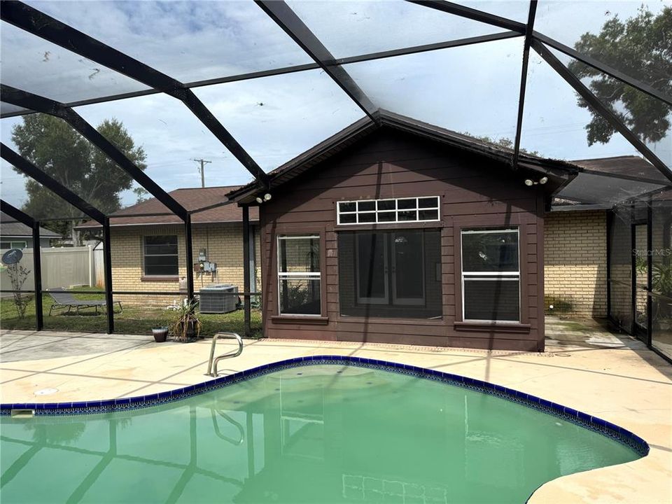 For Sale: $384,900 (3 beds, 2 baths, 1460 Square Feet)