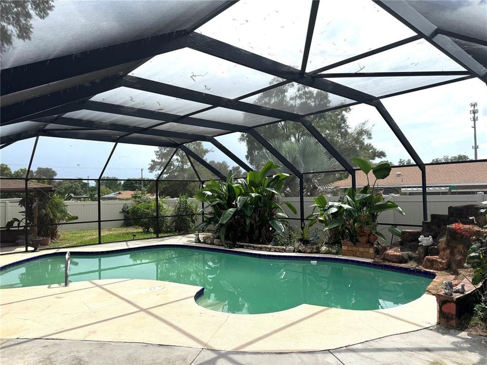 For Sale: $384,900 (3 beds, 2 baths, 1460 Square Feet)