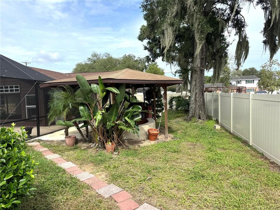 For Sale: $384,900 (3 beds, 2 baths, 1460 Square Feet)