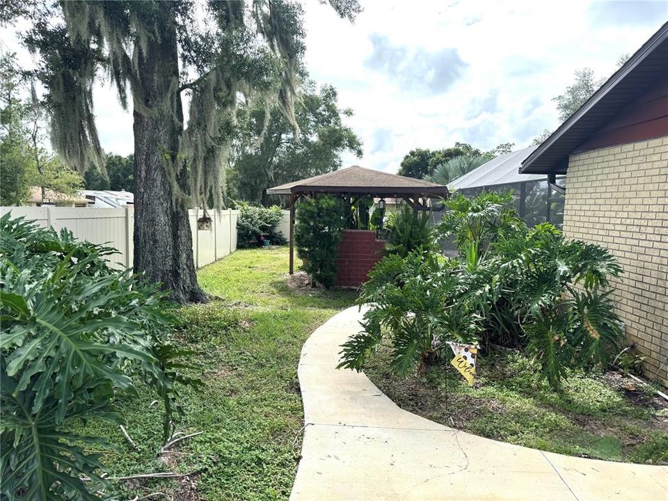 For Sale: $384,900 (3 beds, 2 baths, 1460 Square Feet)