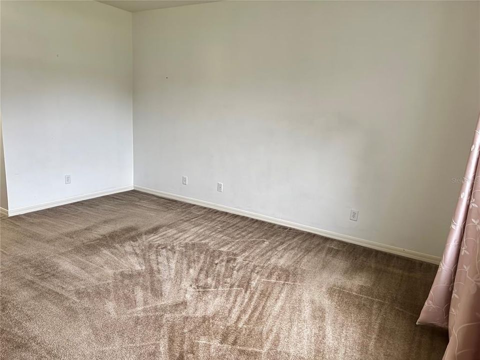 En Renta: $2,850 (5 camas, 3 baños, 2825 Pies cuadrados)