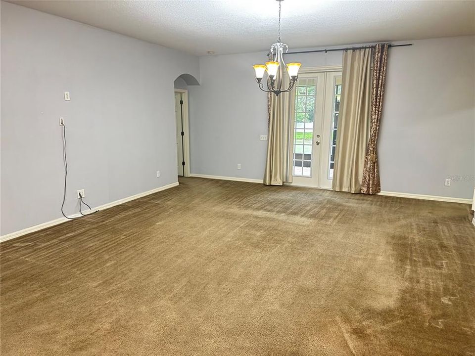 En Renta: $2,850 (5 camas, 3 baños, 2825 Pies cuadrados)